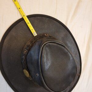 Brown Outback leather hat
